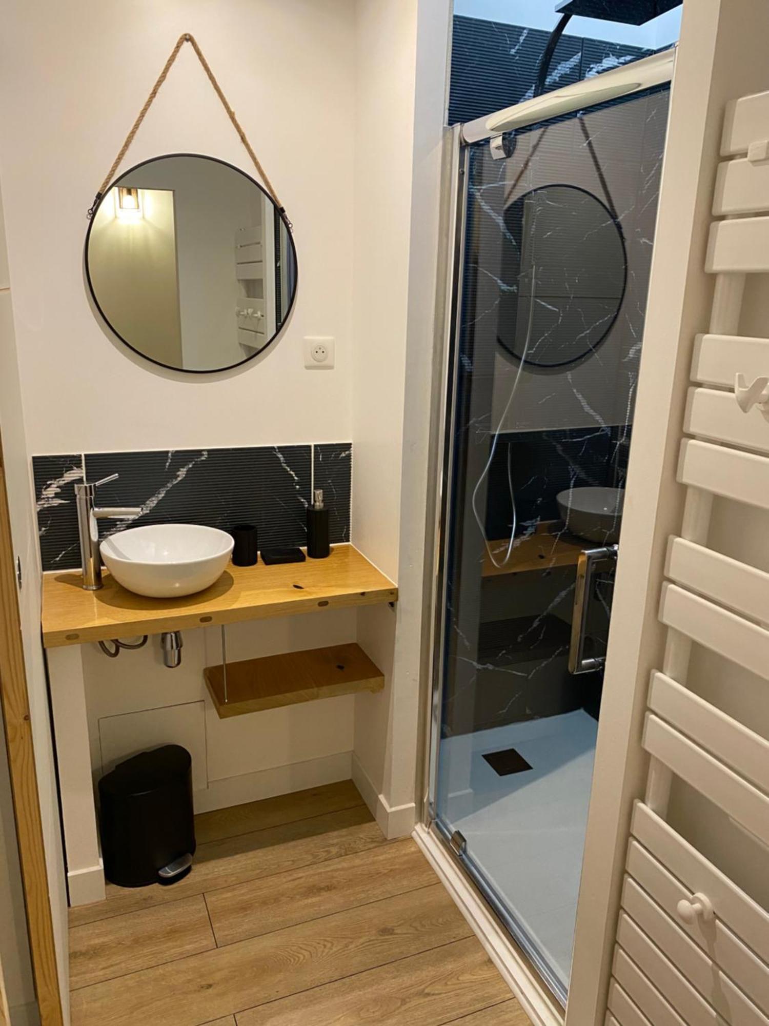 La Bellours D'hotes Bed & Breakfast