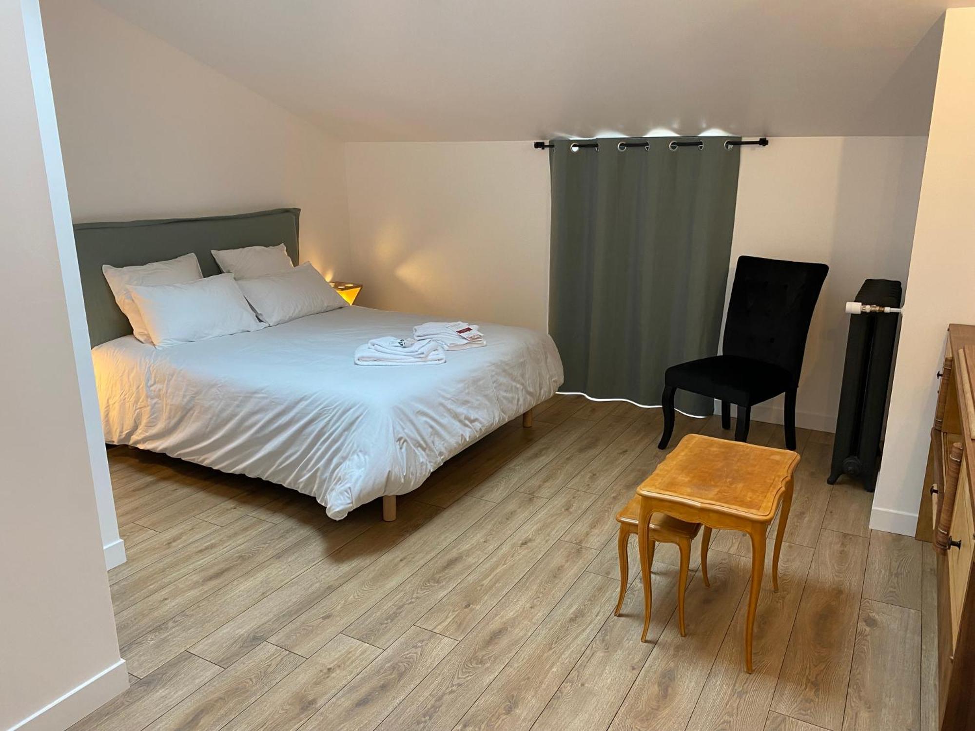 Couette-café La Bellours D'hotes